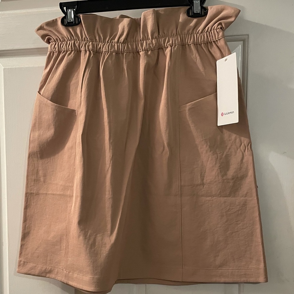 Lululemon trip taker skirt